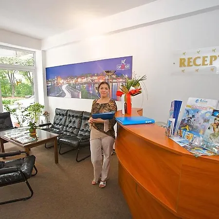 Ξενοδοχείο Family Orfei 2*